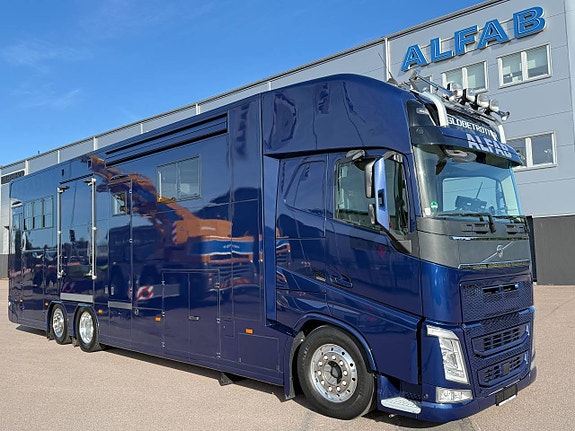 KRISMAR PÅ VOLVO FH MED UTSKJUT OCH UPPSKJUT PÅ ALFAB 3 of 12