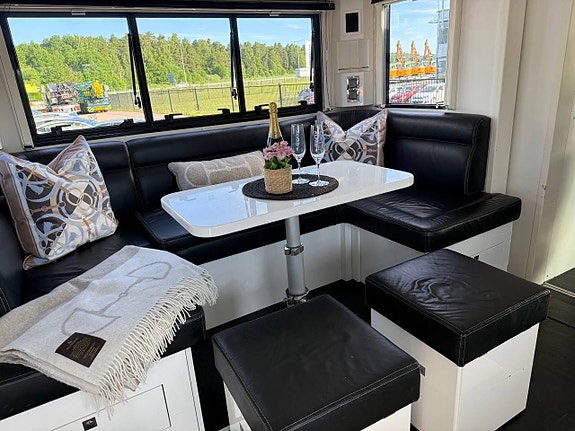 KRISMAR PÅ VOLVO FH MED UTSKJUT OCH UPPSKJUT PÅ ALFAB 6 of 12