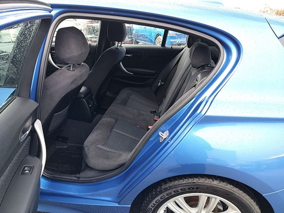 BMW 118i 16 of 25