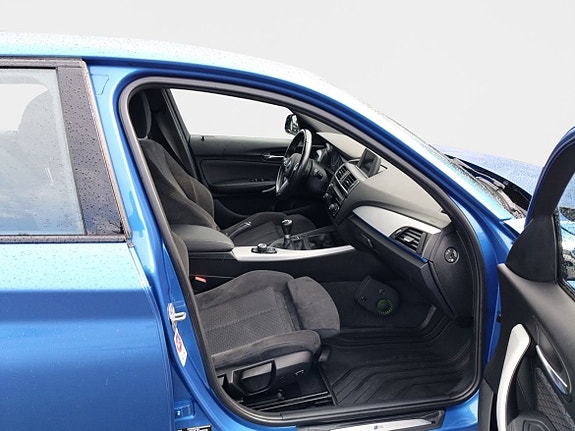 BMW 118i 15 of 25