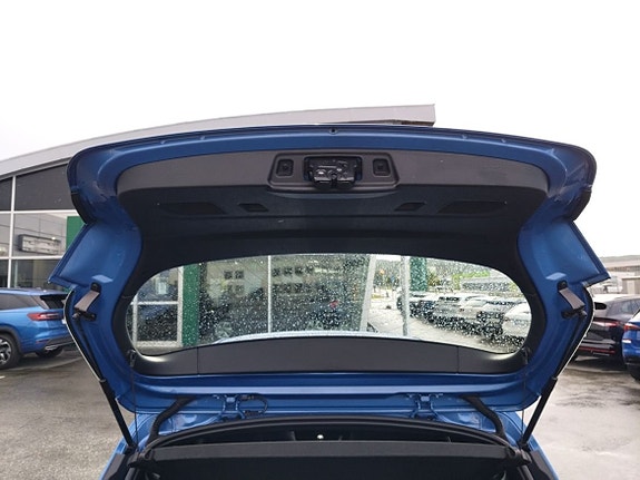 BMW 118i 19 of 25