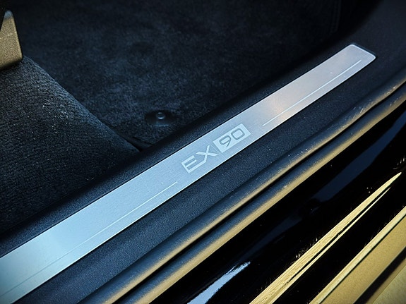 Volvo EX90 23 of 26