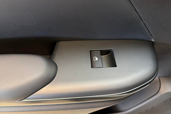 Kia K4 15 of 18