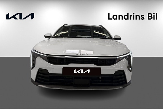Kia K4 2 of 5