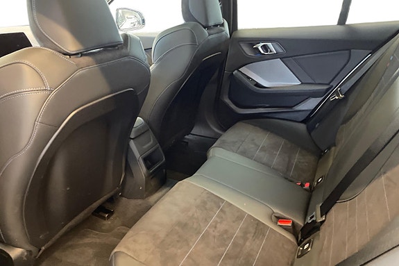 BMW 120 11 of 21