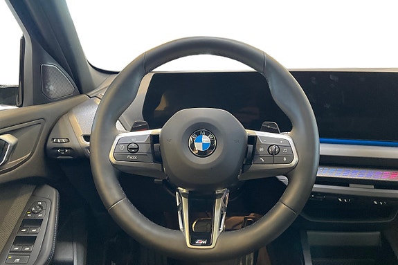 BMW 120 9 of 21