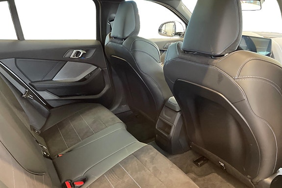 BMW 120 7 of 21