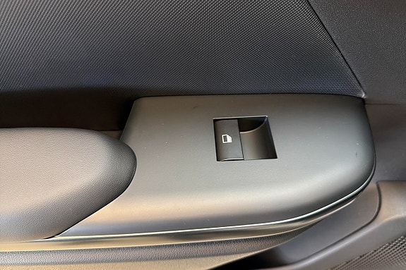 Kia K4 15 of 18