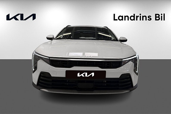Kia K4 2 of 5