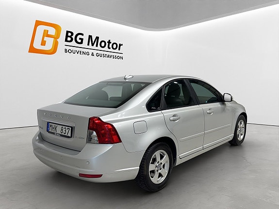 Volvo S40 4 of 19