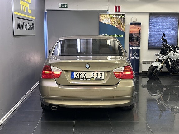 BMW 320d 5 of 5