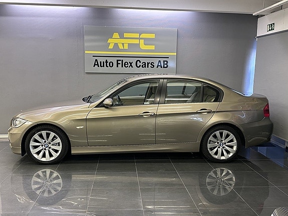 BMW 320d 2 of 5