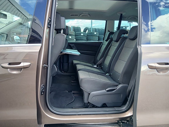Volkswagen Sharan 14 of 27