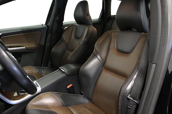 Volvo XC60 7 of 26