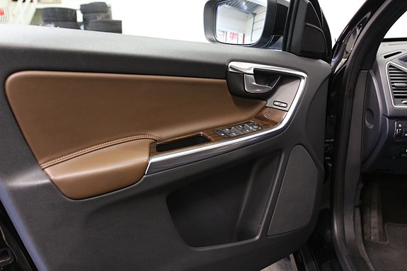 Volvo XC60 5 of 5