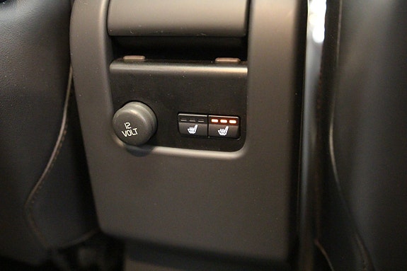 Volvo XC60 18 of 26