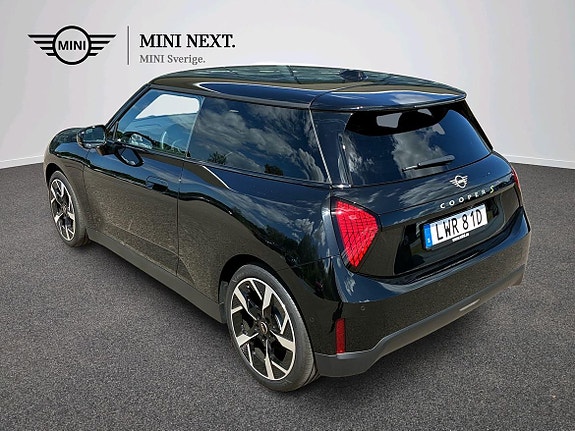 MINI Cooper SE 5 of 16