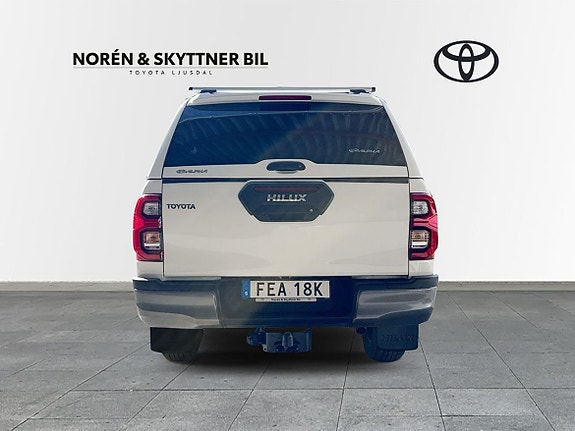 Toyota HiLux 5 of 5