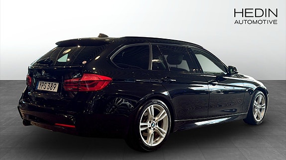 BMW 320 2 of 5