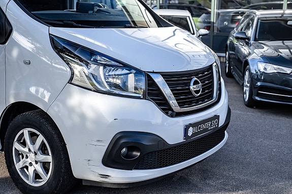 Nissan NV300 6 of 27