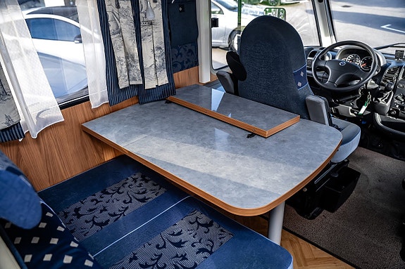 Bürstner aviano I684|2.8 JTD|SolCell|Markis|Taksäng|128hk 19 of 24