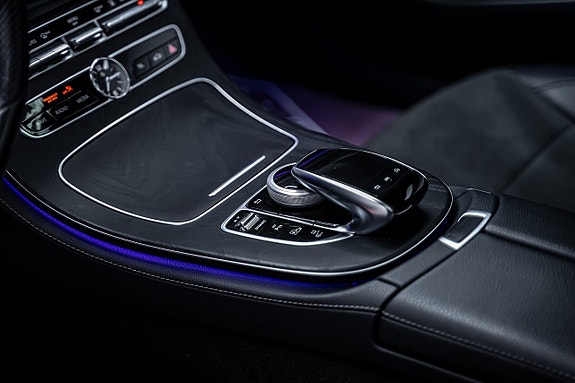 Mercedes-Benz E300 de 17 of 27