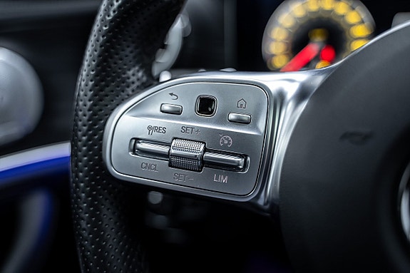 Mercedes-Benz E300 de 20 of 27