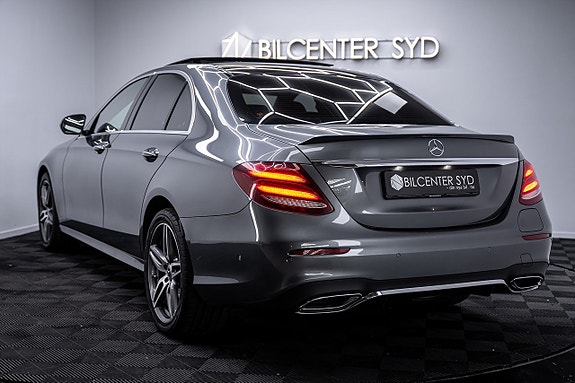 Mercedes-Benz E300 de 11 of 27