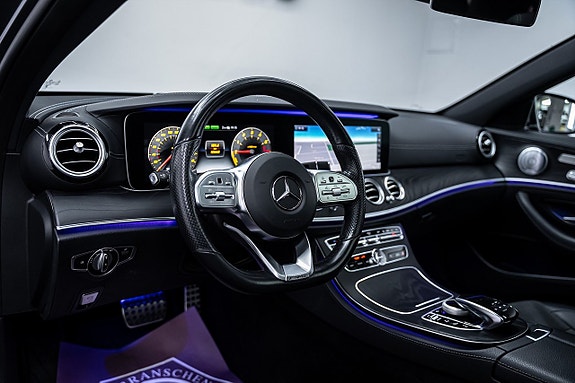 Mercedes-Benz E300 de 16 of 27