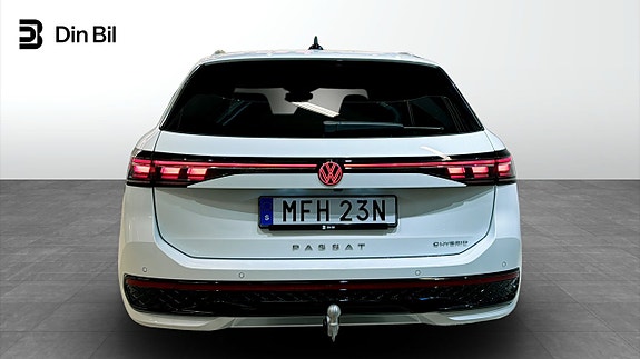 Volkswagen Passat 5 of 5