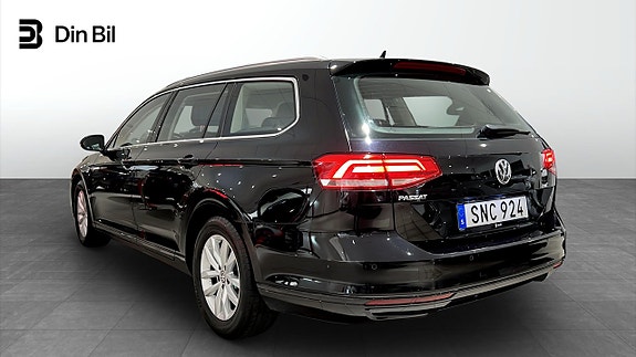 Volkswagen Passat 3 of 5
