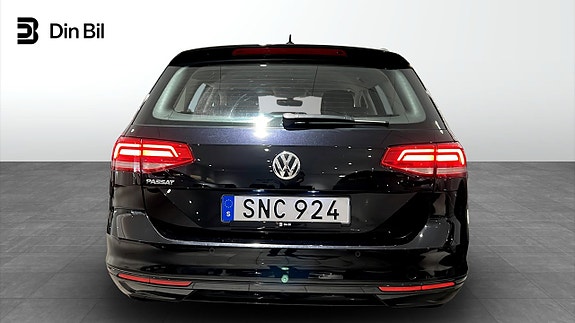 Volkswagen Passat 5 of 5