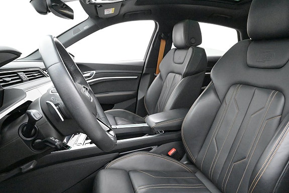Audi e-tron Sportback 10 of 27