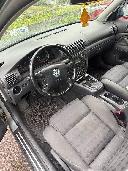 Volkswagen Passat 4 of 4
