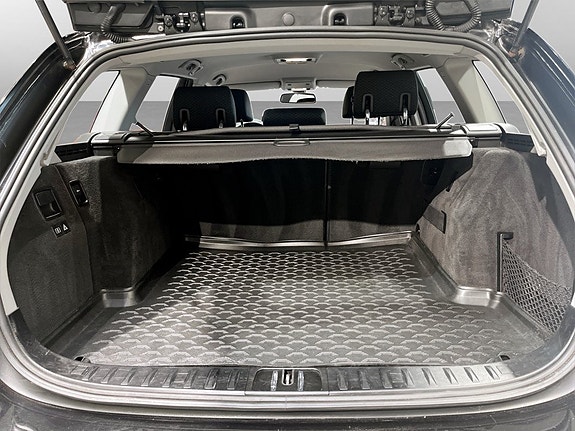 BMW 320d 15 of 15