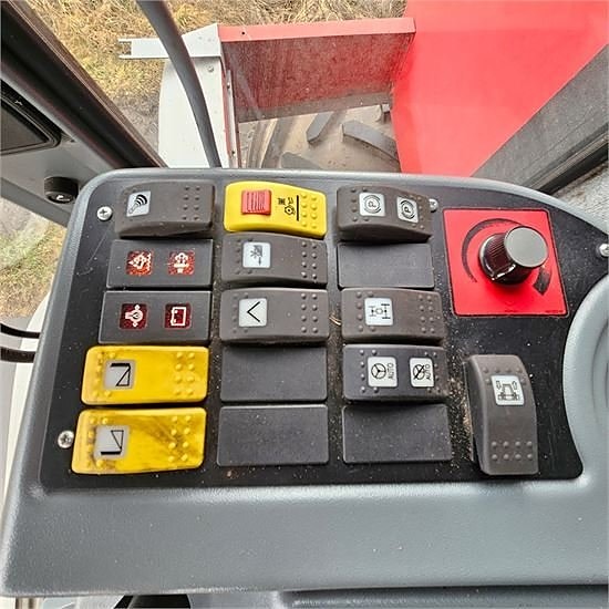 Massey Ferguson 9280 Hybrid - 4WD 14 of 30