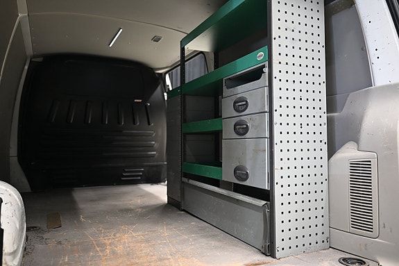 Volkswagen Transporter 10 of 30