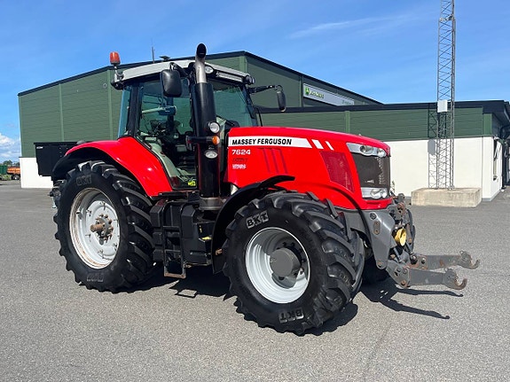 Massey Ferguson 7624 2 of 8