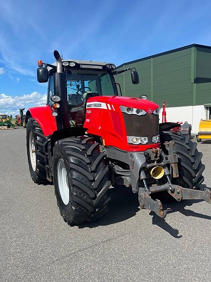 Massey Ferguson 7624 3 of 8