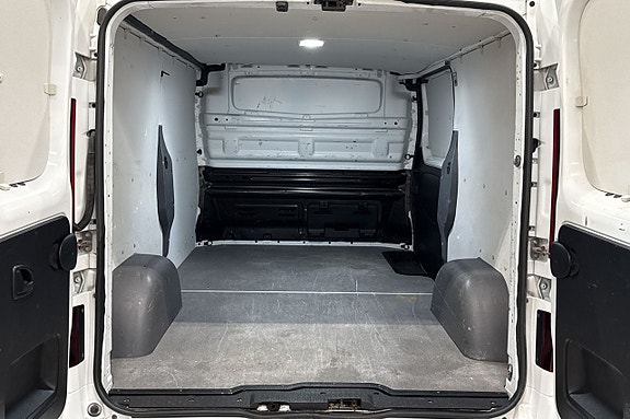 Renault Trafic 21 of 22