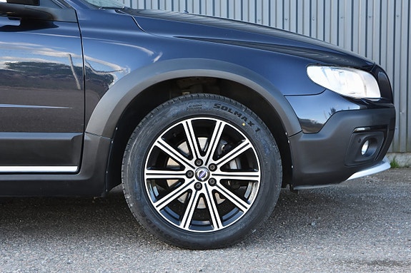 Volvo XC70 4 of 5