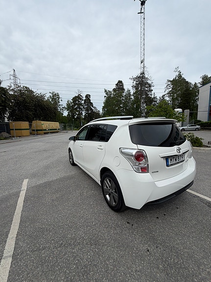 Toyota Verso 4 of 5