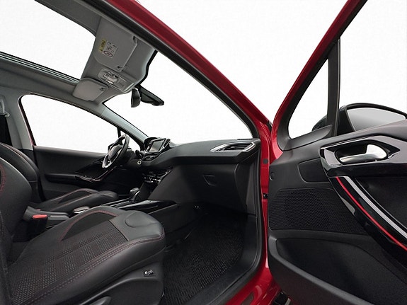 Peugeot 2008 25 of 30