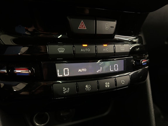 Peugeot 2008 22 of 30