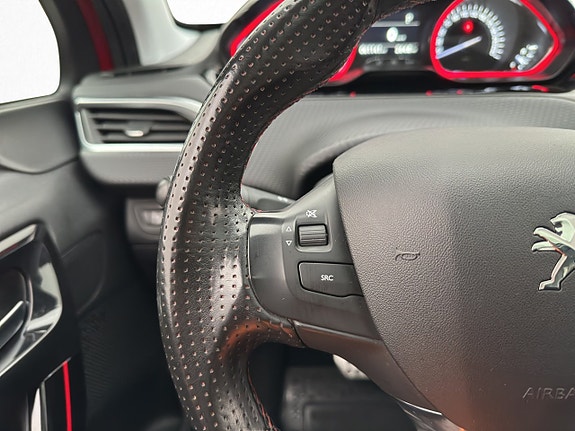 Peugeot 2008 16 of 30