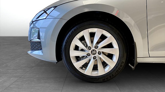 Skoda Octavia 6 of 24