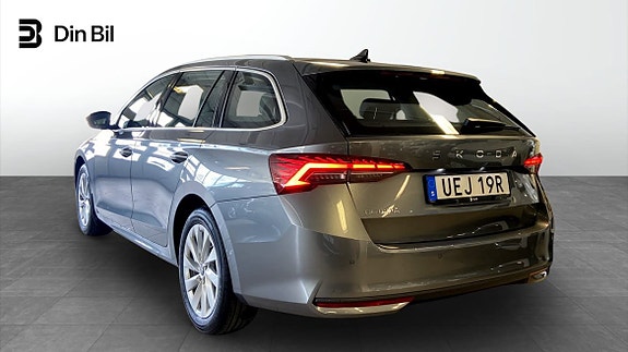 Skoda Octavia 3 of 5