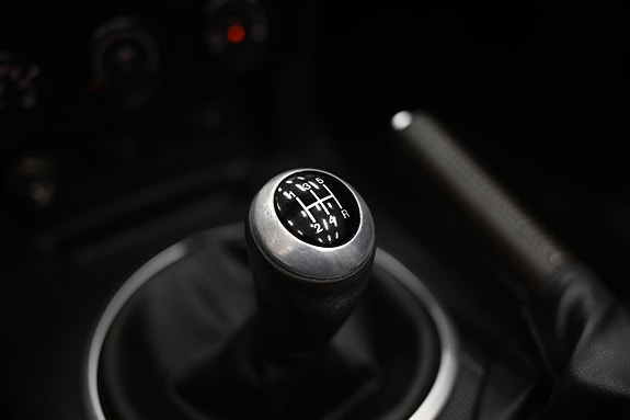 Mazda MX-5 20 of 22