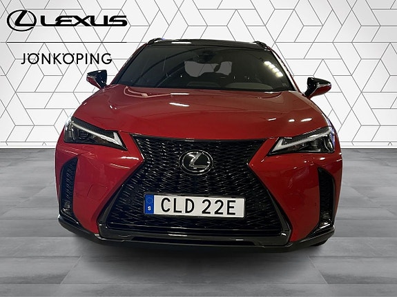 Lexus UX250h 7 of 24