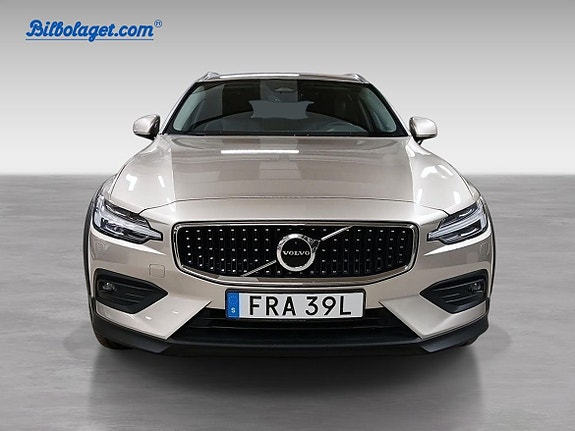 Volvo V60 Cross Country 5 of 5